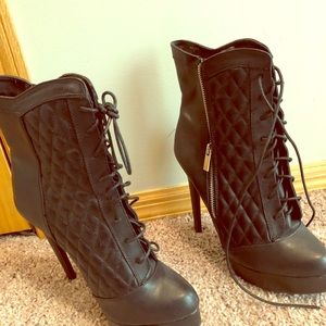 Shoe Dazzle Black Booties